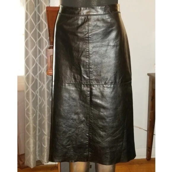 Identify 90s Black Leather Midi Skirt - Picture 2 of 4